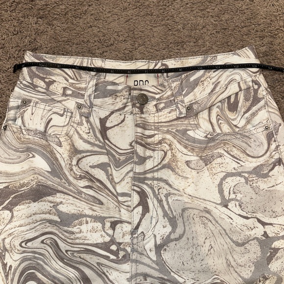 Urban Outfitters BDG High Waisted Skate Baggy Wide Leg Jean Size 26 - Picture 11 of 16